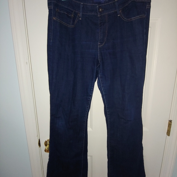 GUC Plus Size Levi’s San Fran Slight Curve Classic Bootcut Jeans -  Size 16 - Picture 8 of 11